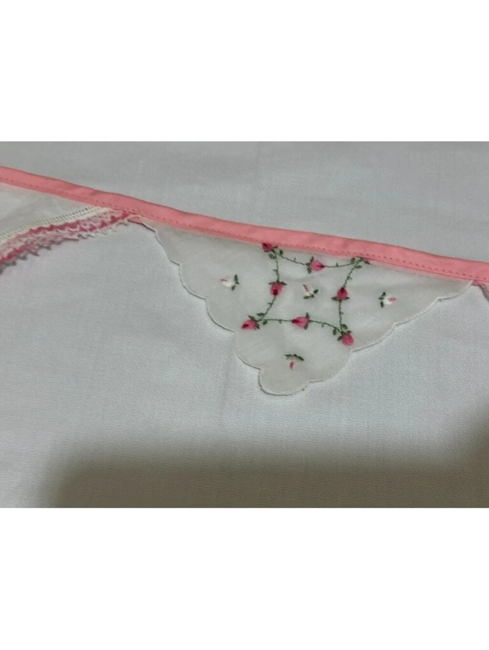 Vtg Pink Handkerchief Bunting Garland Hankie Banner Handmade Flowers Floral Rose